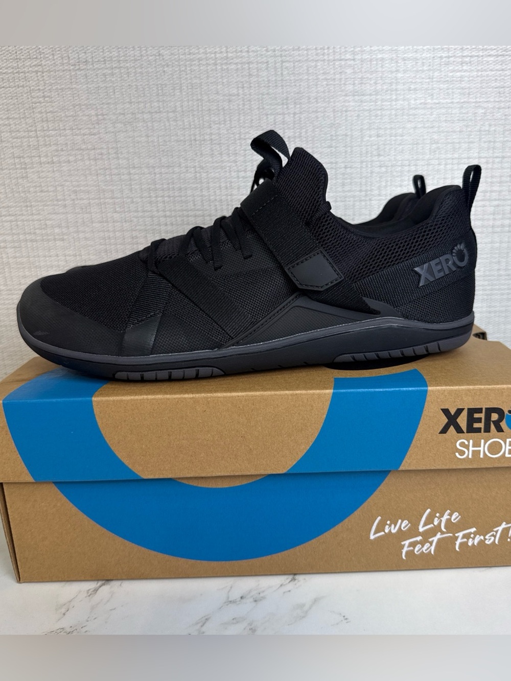 Xero Shoes Forza Trainer Shoes Mens 8.5 Black Minimalist Training Sneaker 8 1/2